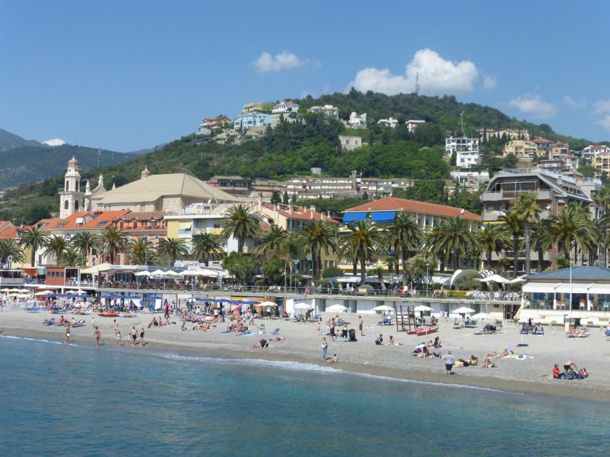 Cipriani 5 Rivieraholiday П'єтра-Лігуре Екстер'єр фото